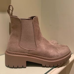 Steve Madden Brown Nubuck Low Boot